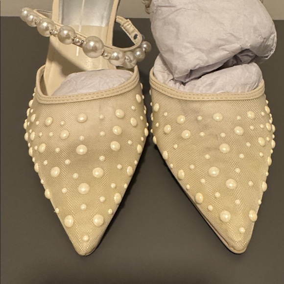 Dolce Vita Pearl Embellished Cream Mules - Picture 3 of 6